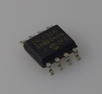 24LC32A-I/SN 32K I2C EEPROM 400kHz Hız 1M Yazma Döngüleri 2.5-5.5V Aralık 64 Bayt Sayfa Endüstriyel Derece Düşük Güçlü RoHS Uyumlu Kompakt SOIC-8 Paketi