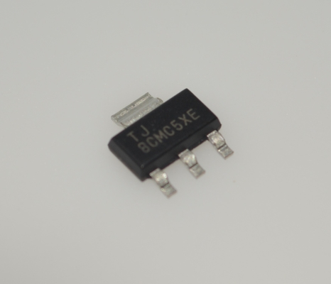 TLV1117LV33DCYR 800mA LDO 3.3V Sabit Çıktı% 1 Doğruluk Düşük Çıkış Voltajı Aşırı Akım ve Isı Koruması -40 °C'den 125 °C'ye kadar Seramik Kondensatörlerle Sabit SOT-223 Paketi