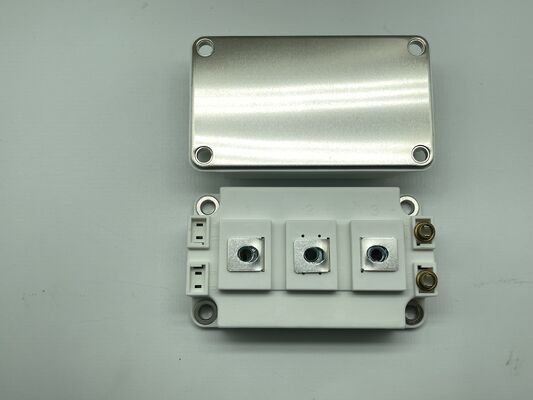 SKM400GB12E4 1200V 400A IGBT Modülü Düşük Vce (sat) Yüksek Kısa devre sağlamlığı Düşük anahtarlama kaybı Yüksek yalıtım Endüstriyel sınıf Motor tahrikleri ve endüstriyel UPS için