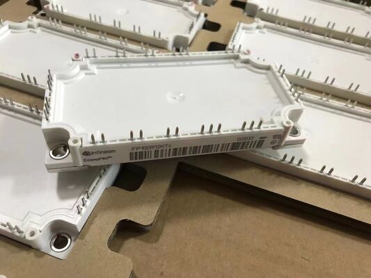 FP100R12KT4 1200V 100A PIM IGBT Modülü TRENCHSTOP™ IGBT4 Düşük VCE(sat) 2.1V Entegre Doğrultucu ve Fren Bakır Taban Plakası NTC Düşük Anahtarlama Kaybı Motor Sürücüleri İçin