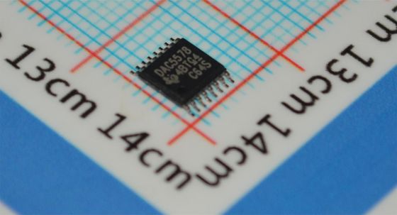 DAC5578SPWR 8 Kanallı 8 bit DAC I2C Arayüzü 2.7-5.5V, Düşük Güç 0.4mA, ±1LSB INL TSSOP-16 -40°C ila +105°C