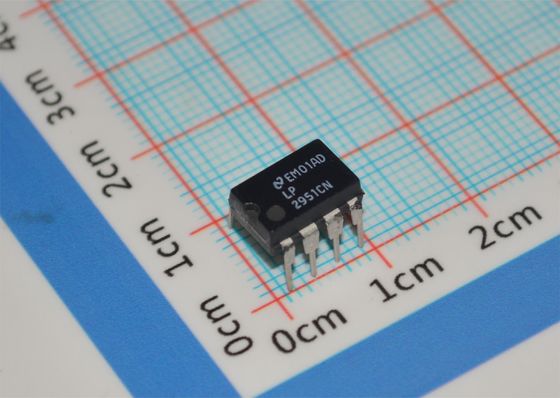 LP2951CN 5V/AYAR 150mA LDO Regülatör 3V-30V Giriş ±%0,5 Doğruluk TO-220/DIP-8 -40°C ila +125°C Düşük Sakin Akım