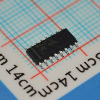 MAX3232CSE 3V-5.5V RS-232 Alıcı 250kbps 2Tx/2Rx ±15kV ESD Koruma 0.1μA Kapatma SOIC-16 -40°C'den +85°C'ye kadar