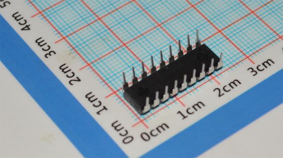 PIC16F54-I/P 8-bit RISC MCU 20MHz 512x12 Flash 25B RAM 12 I/O DIP-18 2-5.5V -40°C~125°C Düşük Güç <2mA