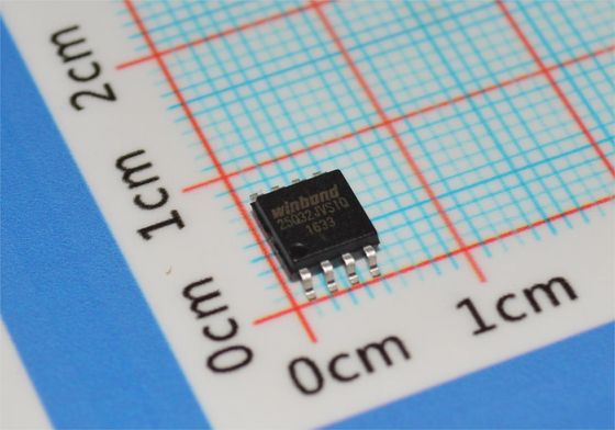 W25Q32JVSSIQ 32Mb SPI Flash 104MHz Saat Hızı 100K Silme Döngüsü SOIC-8 2.7-3.6V -40°C ila +85°C
