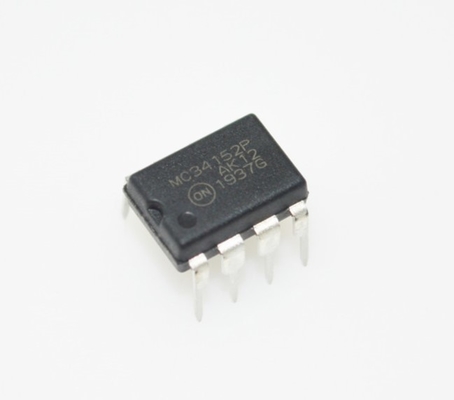 MC34152PG Çift MOSFET Sürücüsü 1.5A Zirve Akımı 12V-18V Tedarik 50ns Yükseliş / Düşüş DIP-8 -40°C'den +85°C'ye kadar