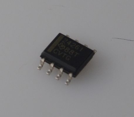 TLE2426IDR ±0.05% Doğruluk ile hassas sanal toprak referans IC 1mA Çıktı 1.4V'den 40V'ye kadar Geniş Girdi Düşük TC (35ppm/°C) ve tek tedarik sistemleri için kısa devre koruması