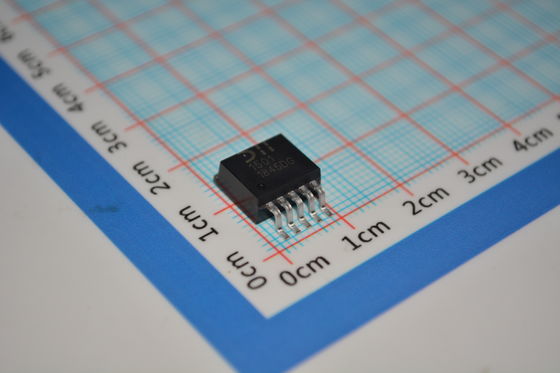 AP1501-K5G-13 4.5-40V Giriş ile 5V/3A Adım Aşağı Değiştiricisi% 90 Verimlilik Düşük Sessiz Akım Termal Kapama 500kHz Frekansı and SOT-23 Paketi