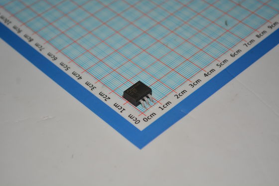 LM1085ISX-3.3 3.3V Sabit 3A Çıkış Düşük Düşüş (1.5V) Termal ve Akım Koruması TO-263 Kılıf 4.75V-15V Giriş Hızlı Tepki Endüstriyel Sıcaklık (-40°C ila +125°C)