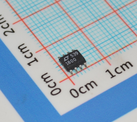 LT1800CS8#PBF Op Amp 100MHz Kazanç Bant Genişliği 450V/µs Dönüş Hızı 3.5nV/√Hz Gürültü 2.7-12.6V Besleme Raydan Raya G/Ç 8-Pin SOIC -40°C ila 85°C Düşük Güç