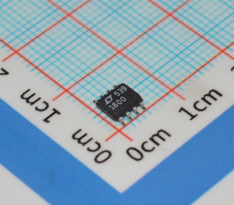 LT1800CS8#PBF Op Amp 100MHz Kazanç Bant Genişliği 450V/µs Dönüş Hızı 3.5nV/√Hz Gürültü 2.7-12.6V Besleme Raydan Raya G/Ç 8-Pin SOIC -40°C ila 85°C Düşük Güç