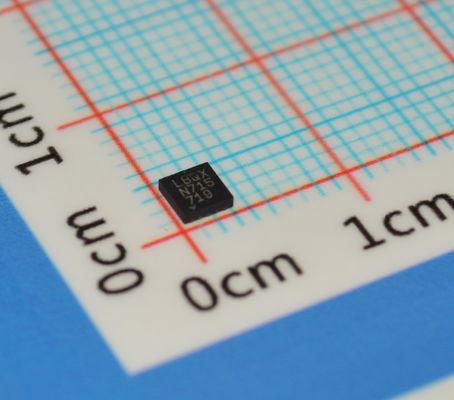 LTC3454EDD#PBF Yüksek verimlilik 1.5A Buck-Boost Değiştiricisi 2.7-5.5V Giriş ile %92 En yüksek verimlilik I2C Kontrol Düşük Gürültü 2.5μA Kapatma ve Küçük 3mm x 3mm DFN Paketi