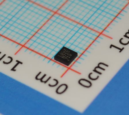 LTC3454EDD#PBF Yüksek verimlilik 1.5A Buck-Boost Değiştiricisi 2.7-5.5V Giriş ile %92 En yüksek verimlilik I2C Kontrol Düşük Gürültü 2.5μA Kapatma ve Küçük 3mm x 3mm DFN Paketi