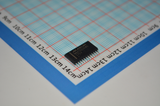 MAX7221EWG+T 8 basamaklı LED Ekran Sürücüsü SPI Arayüzü 10MHz Seri Veri Hızı 2.7V-5.5V İşlem Bireysel LED Kontrolü ve 24 Pin Geniş SOIC Paketi
