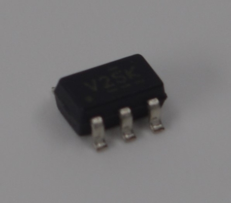 SN74CBTLV1G125DBVR 1 Kanallı Düşük Voltajlı Veri Yolu Anahtarı <5Ω Açık Durum Direnci 3.3V/2.5V Çalışma 0-5V Seviye Çevirisi Ultra Düşük Güç 10ns Hız SOT-23-5 Paket Sıcak Takmaya İzin Verir