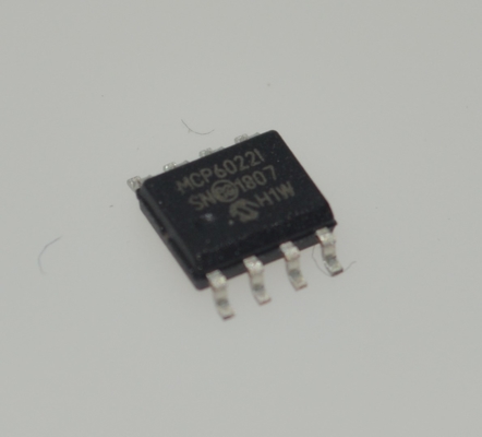 MCP6022-I/SN Çift Op Amp 2.7-5.5V Geniş Voltaj 10MHz Bant Genişliği 7V/μs Slew Hızı 120dB CMRR Demiryolu-Demirayolu I/O 0.9mA Düşük Güçlü SOIC-8 Paketi Endüstriyel Sınıf