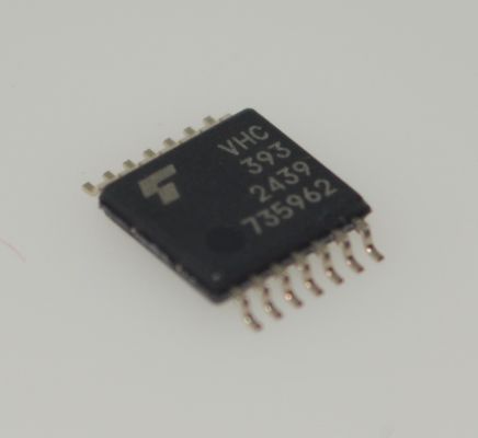 74VHC393FT Çift 4-Bit İkili Sayıcı, 2-5.5V Çalışma, Asenkron Sıfırlama, 5.5V-Toleranslı Girişler, 8mA Çıkış Sürüşü, Yüksek Gürültü Bağışıklığı ve TSSOP-14 Kılıf