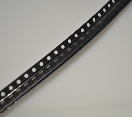 SMF05C.TCT Düşük Kapasiteli 5 Kanallı ESD Koruma Dizisi IEC 61000-4-2 Uyumlu 5V Rating Ultra-Küçük Paket ve Yüksek Hızlı Veri hattı koruması için alan tasarrufu