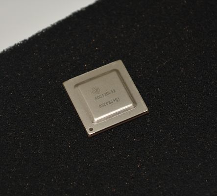 ADC12DL3200ACF RF Örnekleme ADC 12 Bit çözünürlük çift 3.2GSPS Kanallar 6.4GBaud Hızı JESD204B Arayüz Çok bantlı İşleme Ultra Düşük Güçlü Geniş Analog Bant Genişliği Entegre Dijital Aşağı Dönüşüm