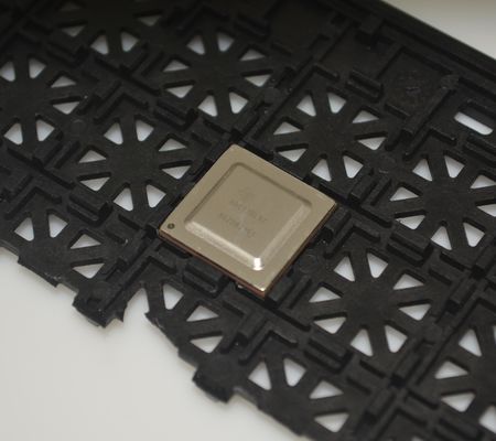 ADC12DL3200ACF RF Örnekleme ADC 12 Bit çözünürlük çift 3.2GSPS Kanallar 6.4GBaud Hızı JESD204B Arayüz Çok bantlı İşleme Ultra Düşük Güçlü Geniş Analog Bant Genişliği Entegre Dijital Aşağı Dönüşüm