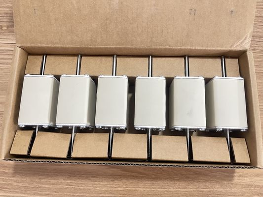 NH1GG69V125P IGBT 125A/1200V Güç Düşük Kayıplar Yüksek Verimlilik 175°C Sağlamlık Tam Izolasyon Endüstriyel ve EV Inverterleri için Kompakt Yapı