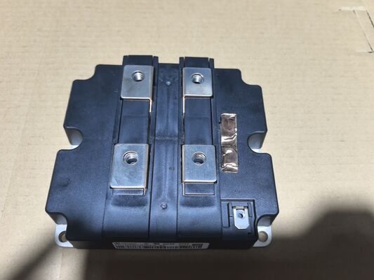 FD1200R17HP4-K_B2 1700V/1200A IGBT Modülü Basın-Uyum Teknolojisi Düşük VCE ((sat) Yüksek Hızlı Değişim Düşük Kayıp İzole edilmiş Üs Plakası NTC Sensörü Endüstriyel Sınıf Traction & Heavy Drives için