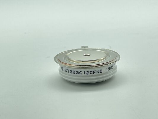 ST303C12CFK0 1200V 300A Yarım Köprü Modülü Düşük Vce(sat) Düşük Kayıp Kısa Devre Dayanıklılığı Entegre NTC Motor Sürücüleri ve Endüstriyel İnvertörler için