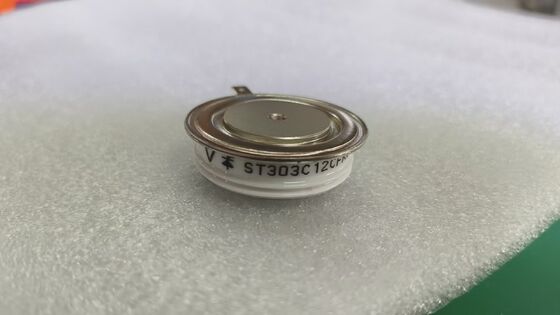 VS-ST303C12CFK0 1200V 300A IGBT Modülü Düşük Vce ((sat) Düşük Kayıp Yüksek Sertlik Endüstriyel Sürücüler ve UPS Inverterleri İçin Entegre NTC Hızlı Değişimi