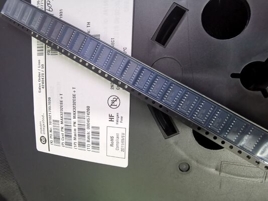 MAX3232ESE+T 3.0V ila 5.5V RS-232 Alıcı 2 Sürücü/2 Alıcı ±15kV ESD Koruması Düşük Güç 250kbps Batarya ile çalışan ve Endüstriyel Sistemler için Veri Hızı