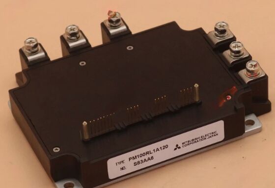 PM100RL1A120 1200V 100A IPM 5. nesil CSTBT TM Düşük VCE ((sat) 1.75V Entegre Sürücü Kısa devre koruması Geçmişi tespit hatası çıkışı Sürücüler için UL sertifikalı