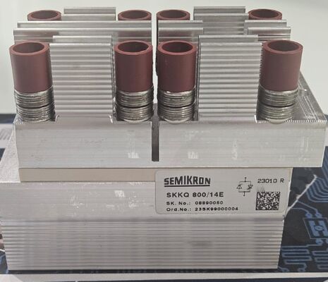 SKKQ800/14E 1400V 800A Tek Tiristor Modülü Hızlı Değişim Düşük VF 1.37V 12kA Artış AlN Seramik Alt Basınç Bağlantıları Güçlendirici Kapı UL Yumuşak Başlatıcılar ve Inverterler için Sertifikalı