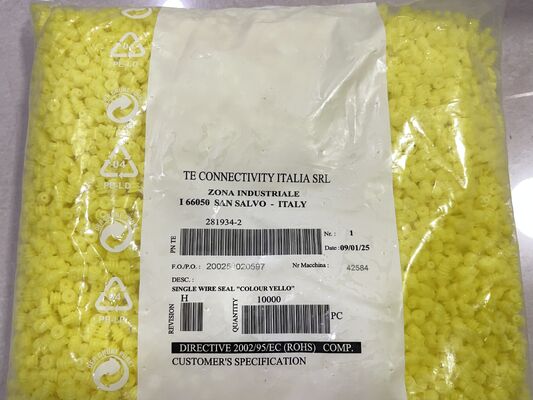 281934-2 2 Pozisyon 2.5mm Pitch Kablo-dan-Karta Konnektör Dik Açılı Delikten Geçmeli Kılıflı Sürtünmeli Kilitlemeli Polarize Kalay Kaplamalı Endüstriyel ve Otomotiv Uygulamaları İçin
