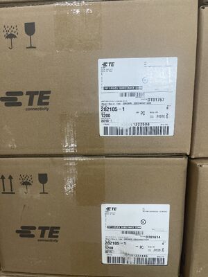 282105-1 3 Pozisyon 5.0mm Pitch Kablo-Tür başlığı Dikey Delik İçinden Kapalı Dengi Kilitlenmiş Polarize 9A Rating for Power Supplies and Industrial Controls