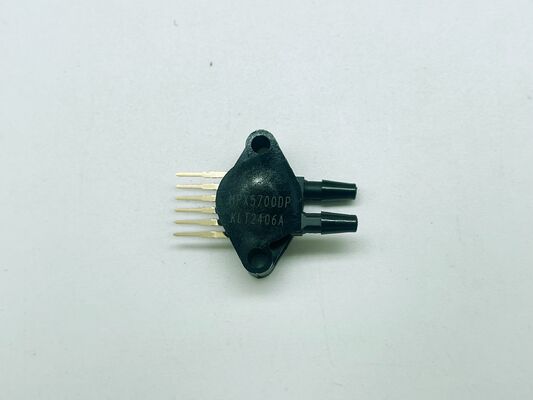 MPX5700DP farksal basınç algılayıcı 0 ila 700kPa aralığı 2.5% doğruluk 4.7V çıkış temp telafi analog dışarı endüstriyel için güvenilir