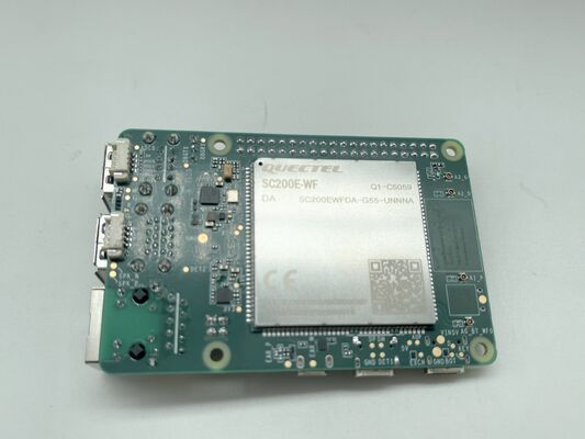 SC200EWFDA-G55-UNNNA SMD alum elektrolitik 200V 105°C değerli düşük impedans uzun ömürlü yüksek dalgalanma -40 ila +105°C güç ve LED için