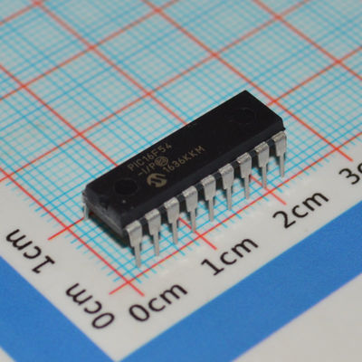 PIC16F54-I/P 8-bit RISC MCU 20MHz 512x12 Flash 25B RAM 12 I/O DIP-18 2-5.5V -40°C~125°C Düşük Güç <2mA