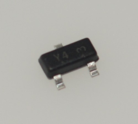 BZX84C15LT3G 15V Zener SOT-23 225mW Düşük Kaçak Akım Yüksek Kararlılık Aşırı Gerilim Koruması Halojensiz Bant ve Makara Ambalajı Uzay Kısıtlı PCB'ler için İdeal